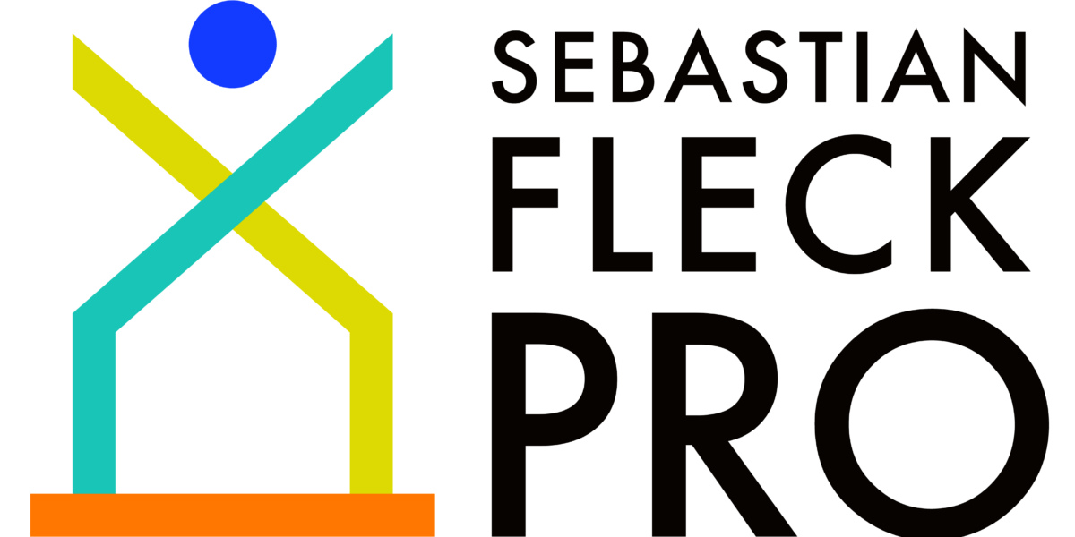 Logo des Beratungsunternehmens Sebastian Fleck PRO GmbH in 4 Farben